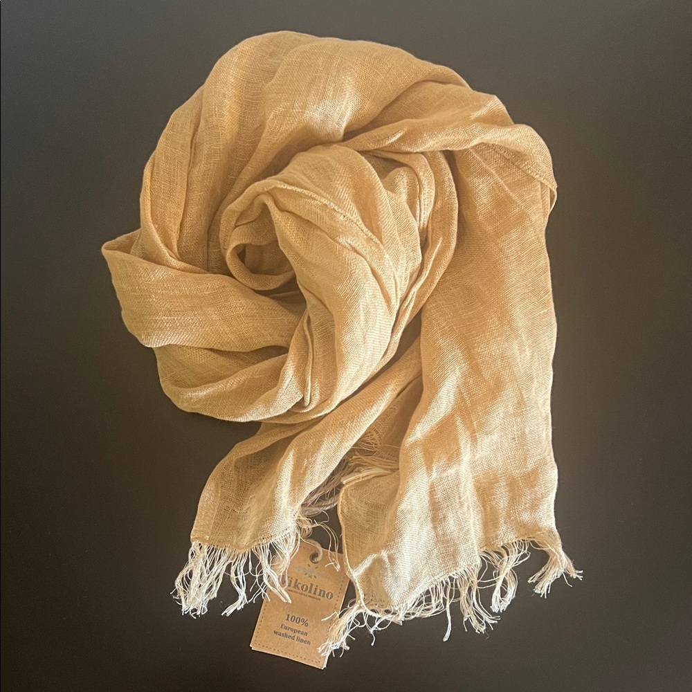 NWT Vikolino Linen Scarf